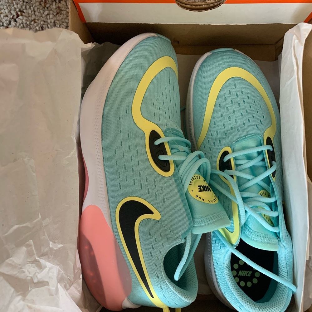 Nike Riders - Picture 4 of 4